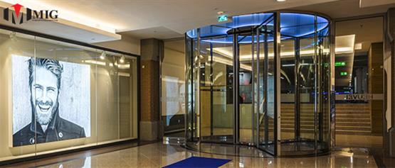 شایع‌ترین مشکلات درب‌های اتوماتیک و راه‌حل سریع آن‌ها